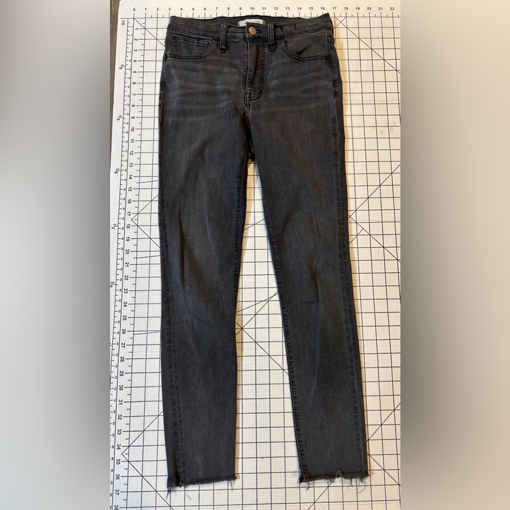 Madewell by J. Crew Women’s Size 27 Gray Roadtripper High Waist Cropped Jeans